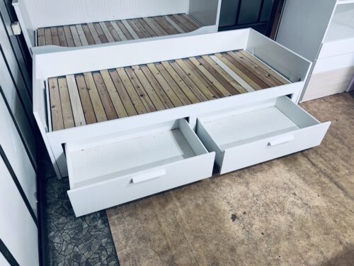 IKEA BRIMNES Łóżko Leżanka z 2 szufladami, 2 materace IKEA ,białe Transport